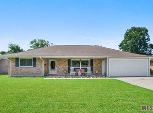 8163 Harry Dr, Baton Rouge, LA 70806