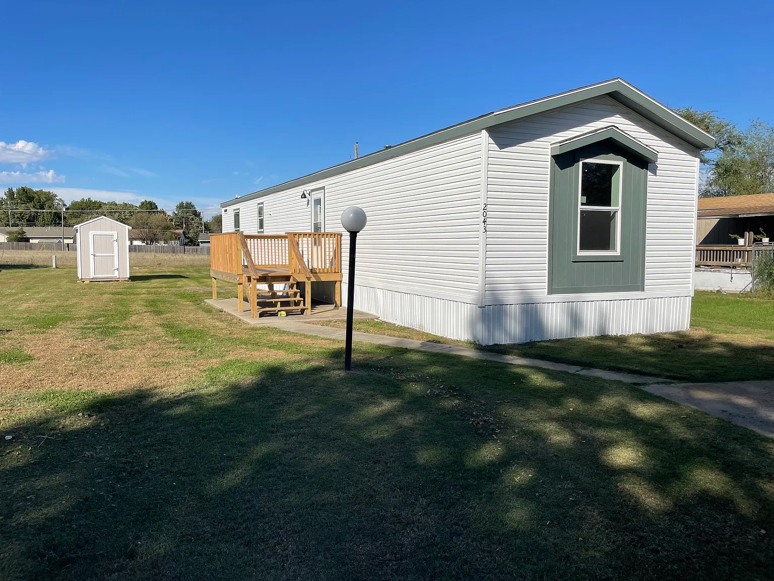 3 bed, 1092 sqft, $1,100 — Photo 1