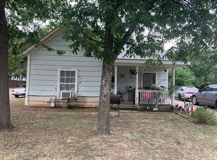 814 N Wilhite St, Cleburne, TX 76031