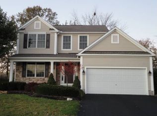 3974 Black Pine Dr, Grove City, OH 43123