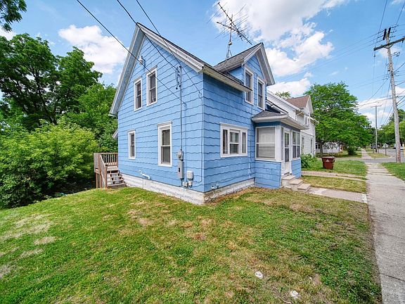 2nd image of 1516 Plymouth St
