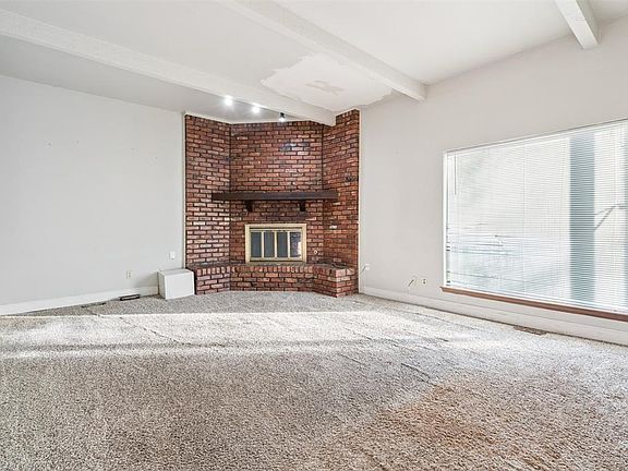 4th image of 11608 Kings Cir