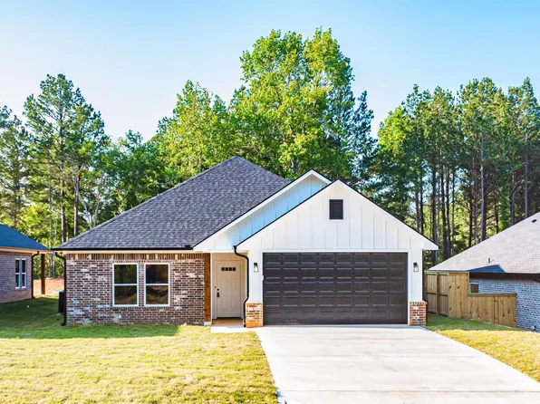 1703 Birch Ln, Kilgore, TX 75662