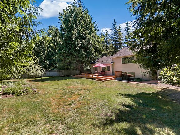 3rd image of 17432 NE 136th St