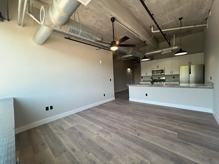 119 E Princess Anne Rd — Photo 161