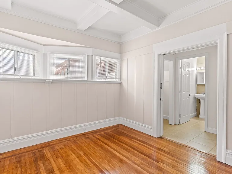 514 W Macarthur Blvd #3 — Photo 10
