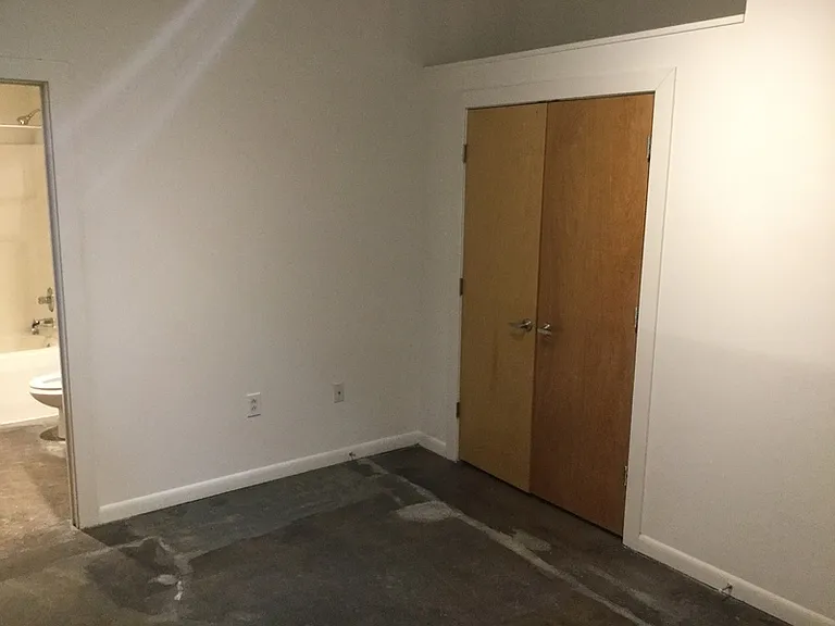 1011 W Marshall St #119 — Photo 10