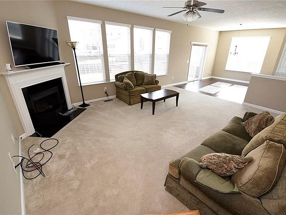 2nd image of 1587 Oakvista Dr
