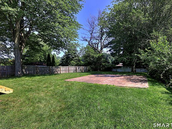 2nd image of 647 New Haven Avenue