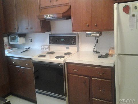 4th image of 119 McClellan Ave