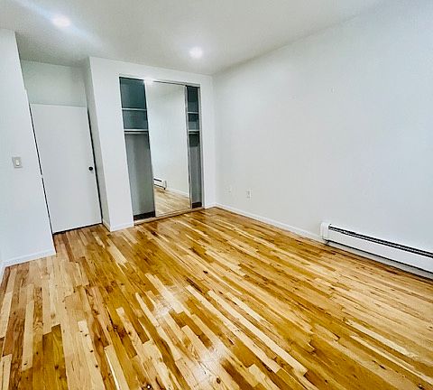 5th image of 601 10th Ave APT 3B