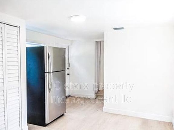 3rd image of 3525 50th Ave N #C