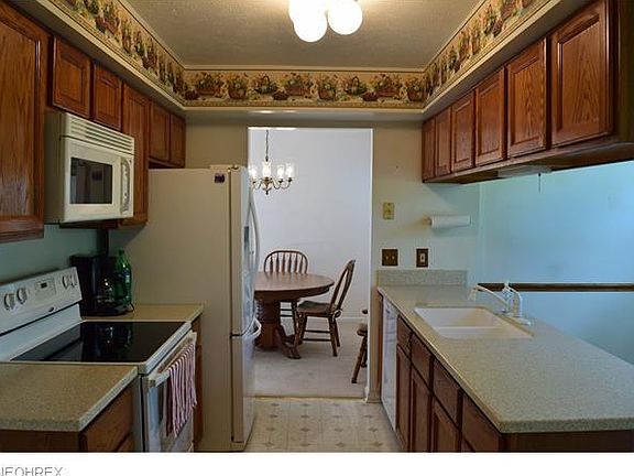 5th image of 3422 W Prescott Cir