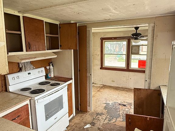3rd image of 2971 W 12th St #1236