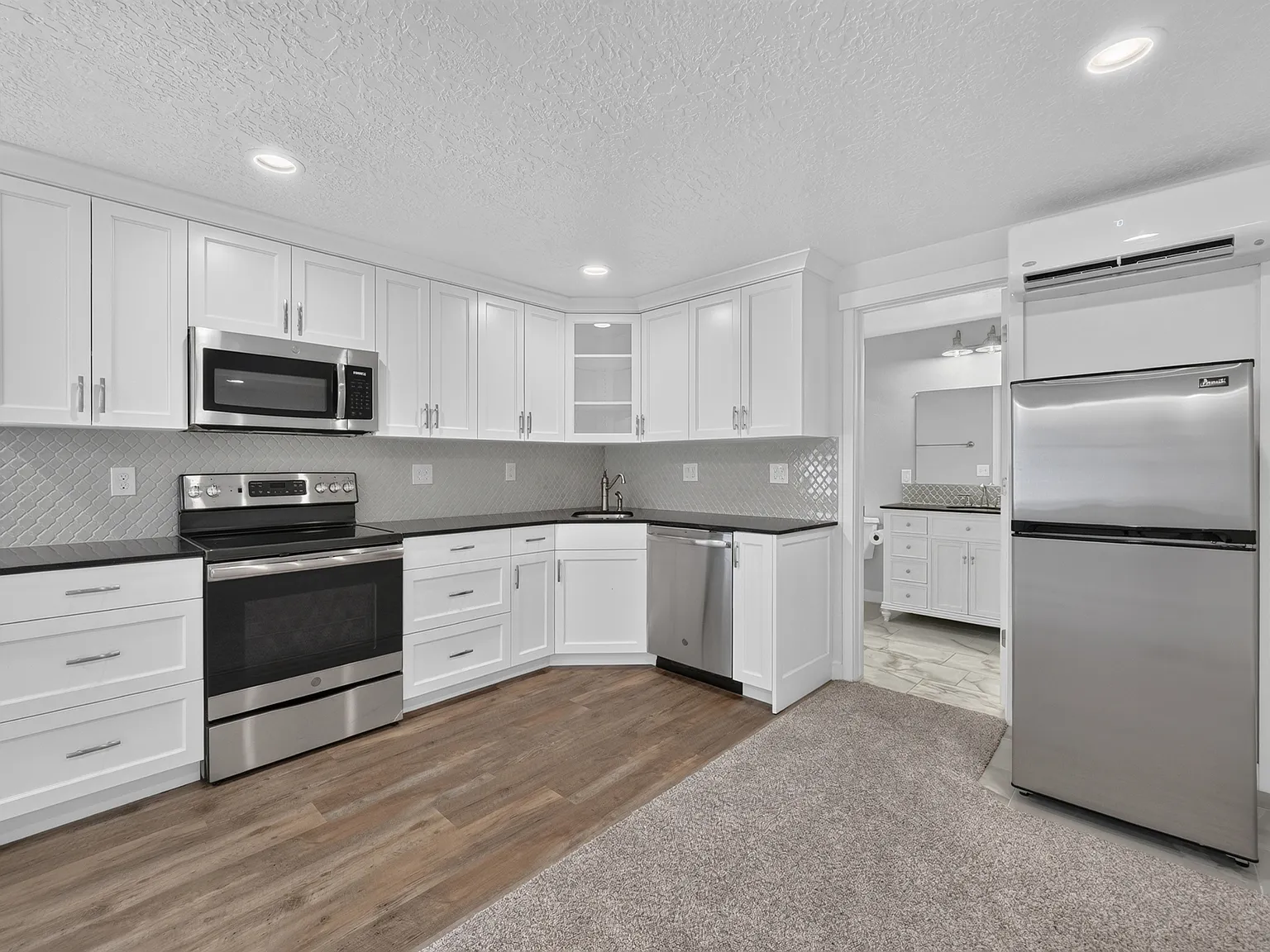 4 bed, $719 — Photo 4