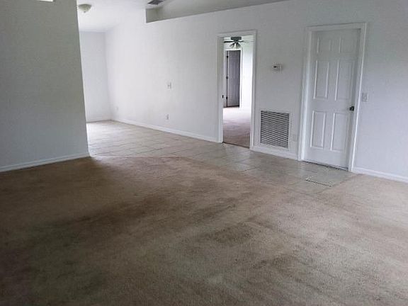 3rd image of 8646 104th Ave