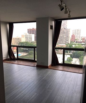 4th image of 4343 N Clarendon Ave APT 1401