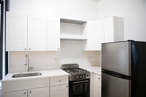 Rented by Roselyn  Fortuna LLC | media 26