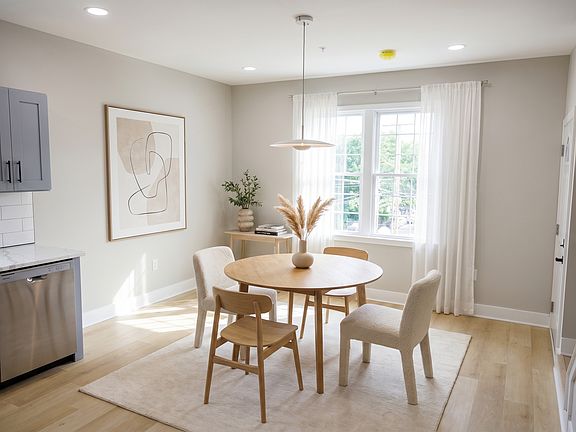 2nd image of 1201 Lindley Ave #3