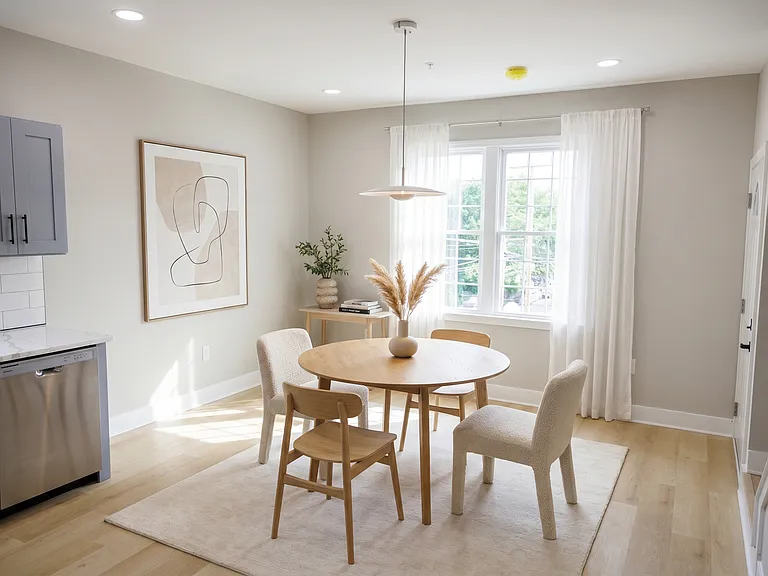 1201 Lindley Ave #4 — Photo 2