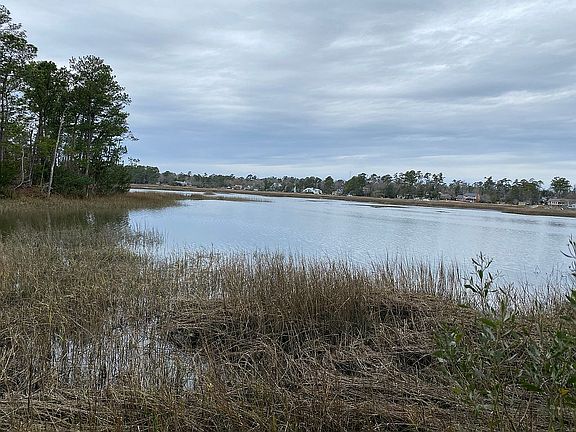 2nd image of 802 Bailey Harbor Ln