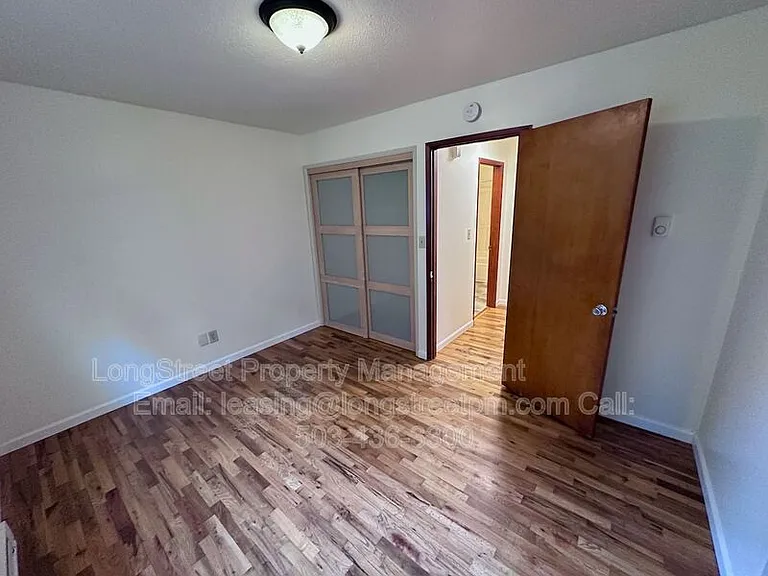 121 SE 30th Pl — Photo 10
