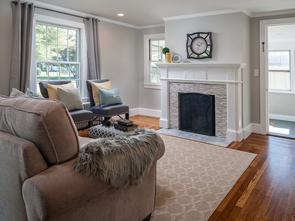 228 Hillard Ave, Warwick, RI 02886 Zillow