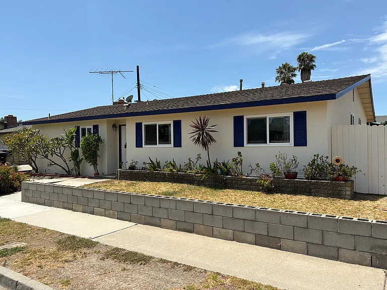 16681 Lucia Ln — Photo 21
