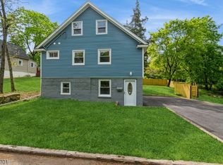 186 Park St, Somerset, NJ 08873