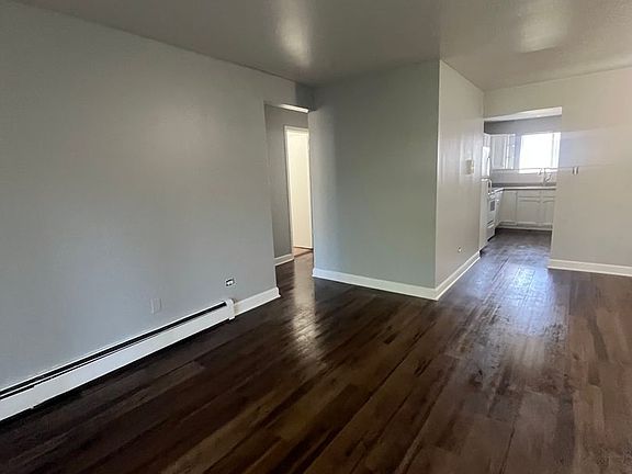 3rd image of 2286 W Nichols Rd #D