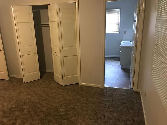 4th image of 305 Weil Ln