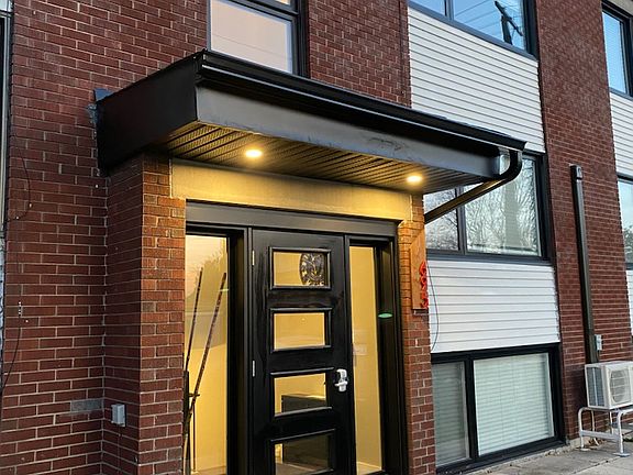 3rd image of 695 Morgan St #1018286