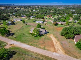 390 Cutters Trl, Pipe Creek, TX 78063