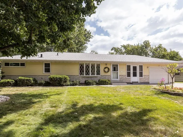 8141 York Ave S, Bloomington, MN 55431