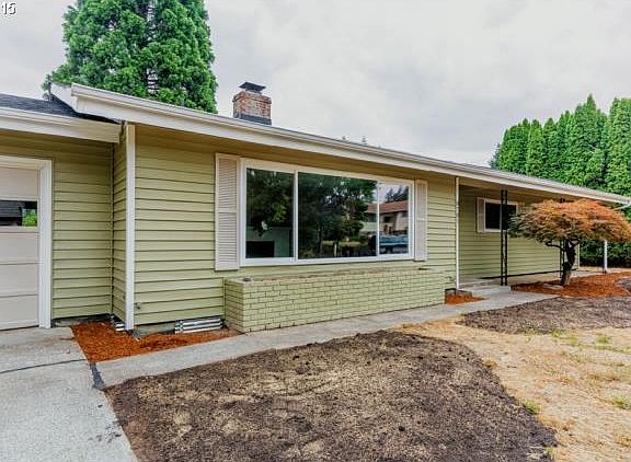 2nd image of 8701 NE 37th Ave