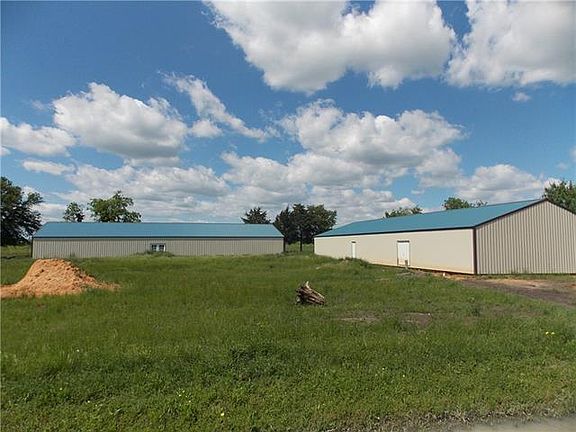 3rd image of 13175 E State Highway 31