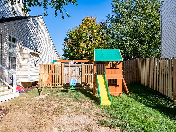 2nd image of 21330 Emerald Dr