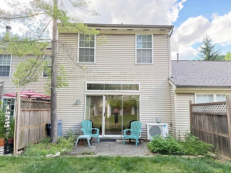 826 Rossford Run — Photo 25