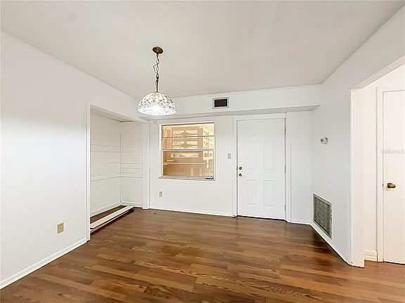 5th image of 2837 NE 3RD STREET #103