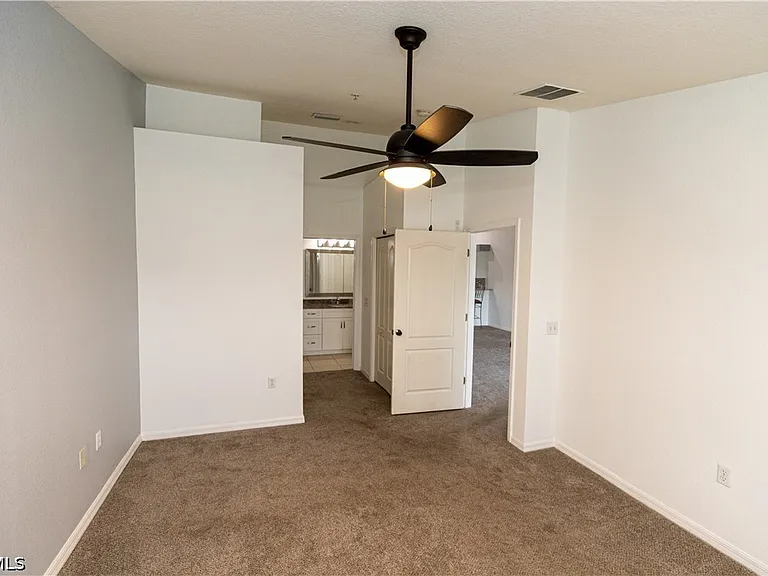 19991 Barletta Ln #1924 — Photo 15