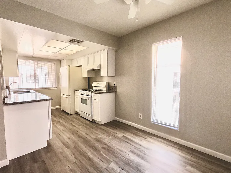 1405 Vegas Valley Dr #298 — Photo 5