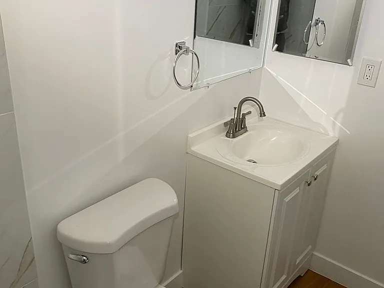 421 N Willowbrook Ave — Photo 20