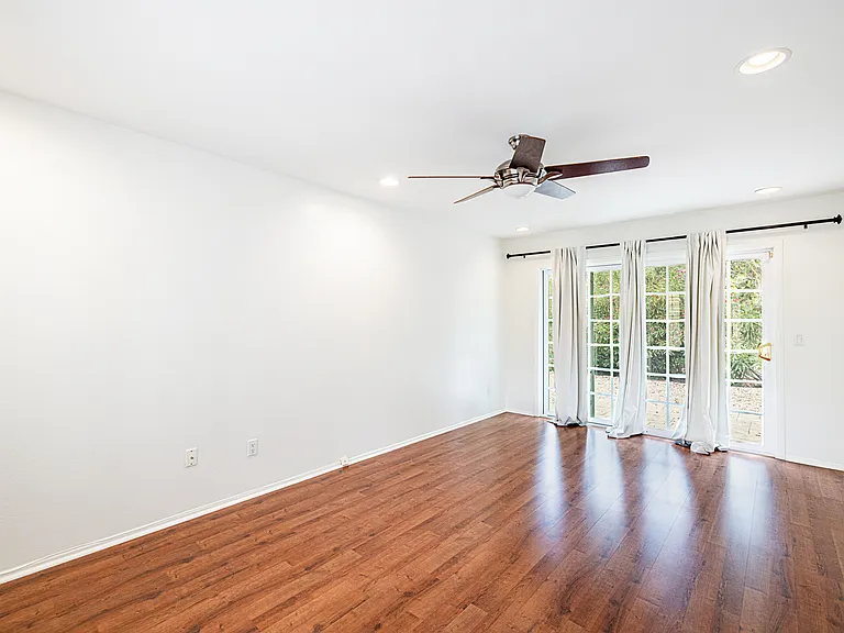 6068 Hackers Ln — Photo 18