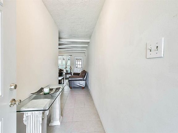3rd image of 11617 Sea Shore Dr