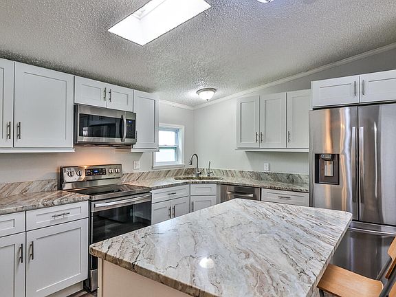 2nd image of 307 Endora St