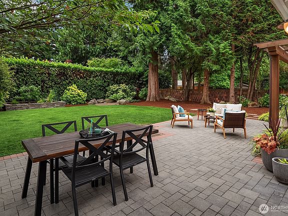 3rd image of 4712 90th Avenue SE