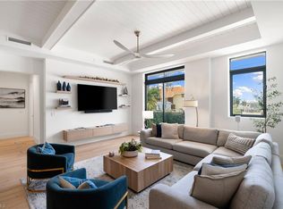 875 6th Ave S UNIT 304, Naples, FL 34102