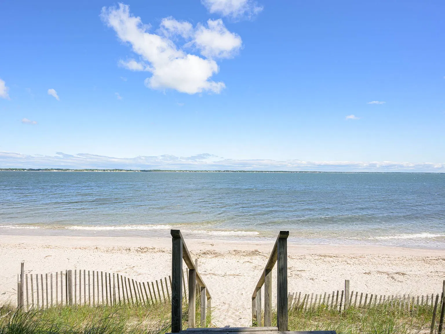 1.2 acres overlooking Bay with Private Beach — Photo 1
