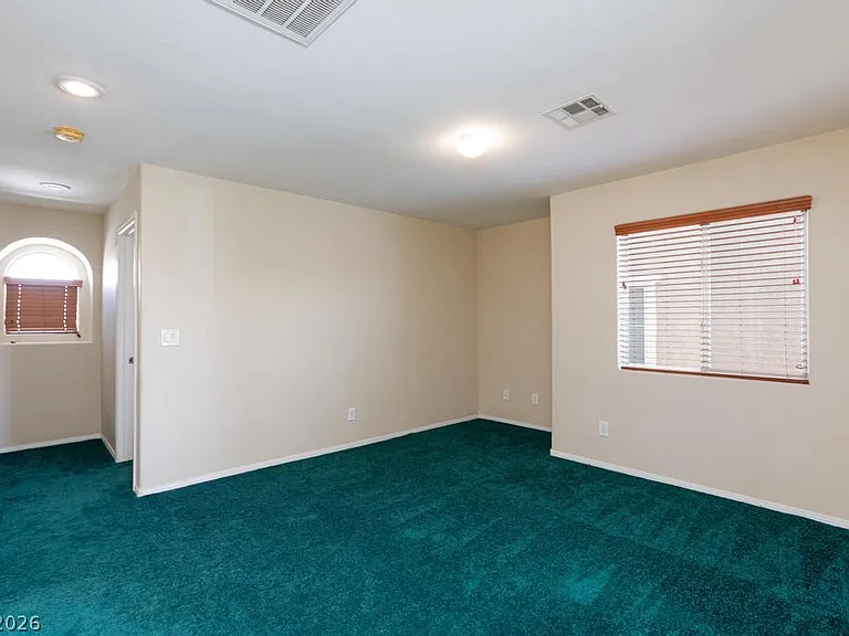 944 Douglas Flat Pl — Photo 13