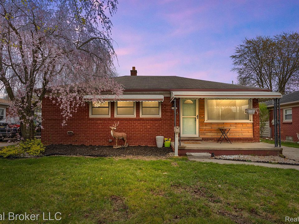 1st image of 29807 Red Cedar Dr